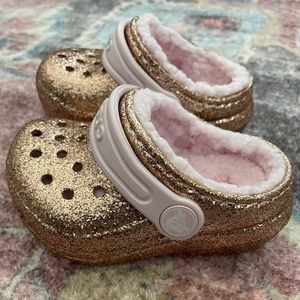 NEW Baby Crocs with lining